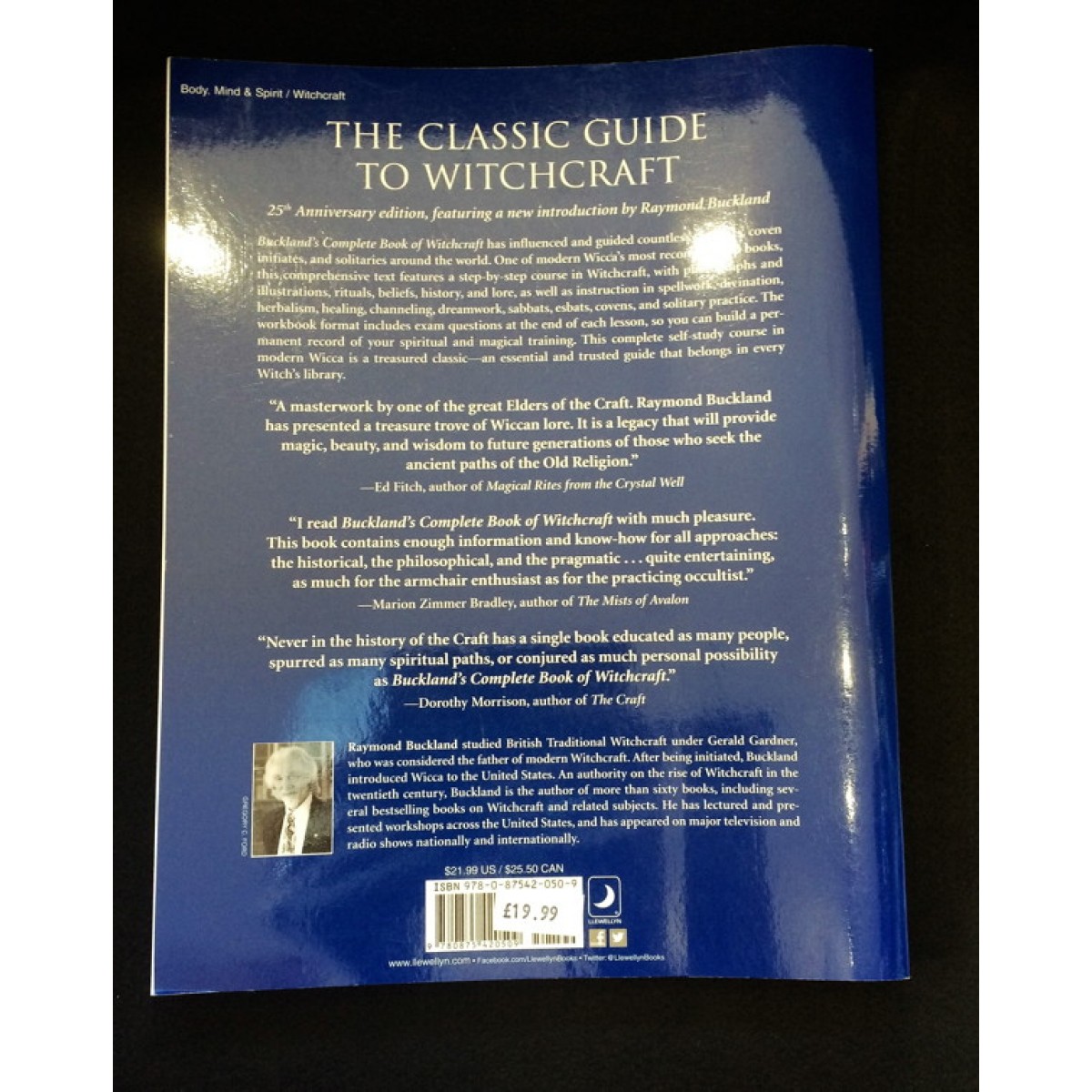 Book Buckland's Complete Book Of Witchcraft Raymond Buckland